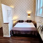 List Five - Your British Guesthouse